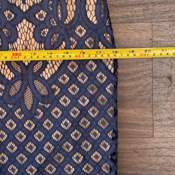 Francescas Mi Ami Dress Womens M Blue Lace Bodycon Zipper Back Elegant Details - Picture 10 of 10